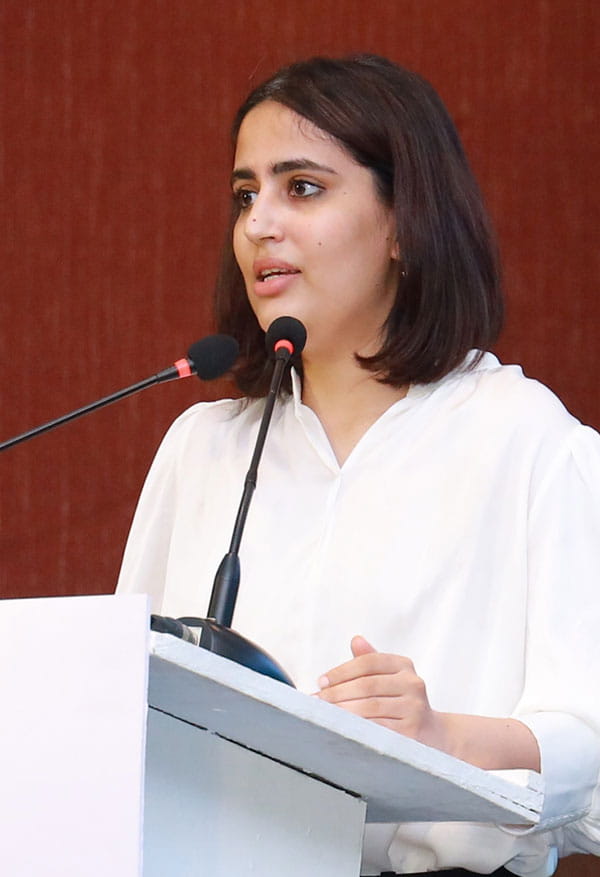 Ms Komal Kareer